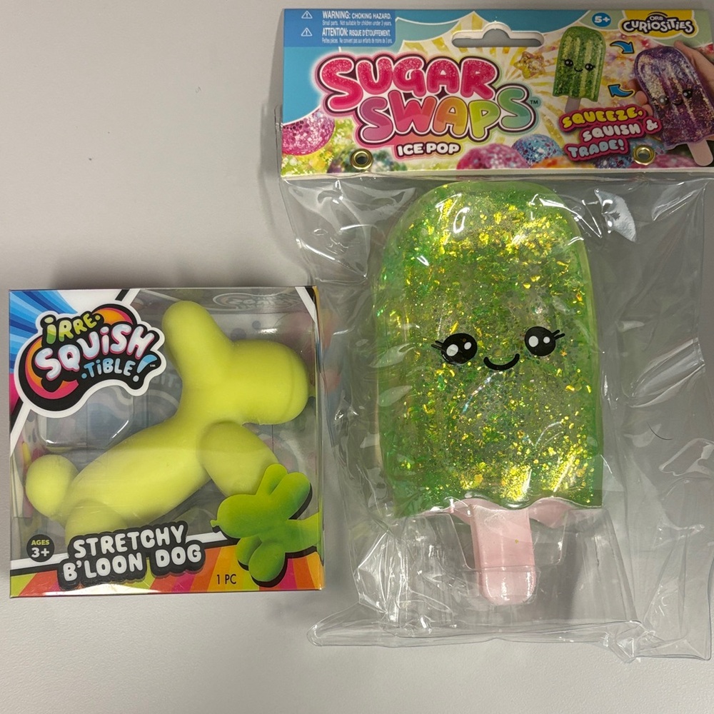 Viral Squishys, set of 2 Swaps Glitter Green Ice Pop Squishy & Stretch Dog